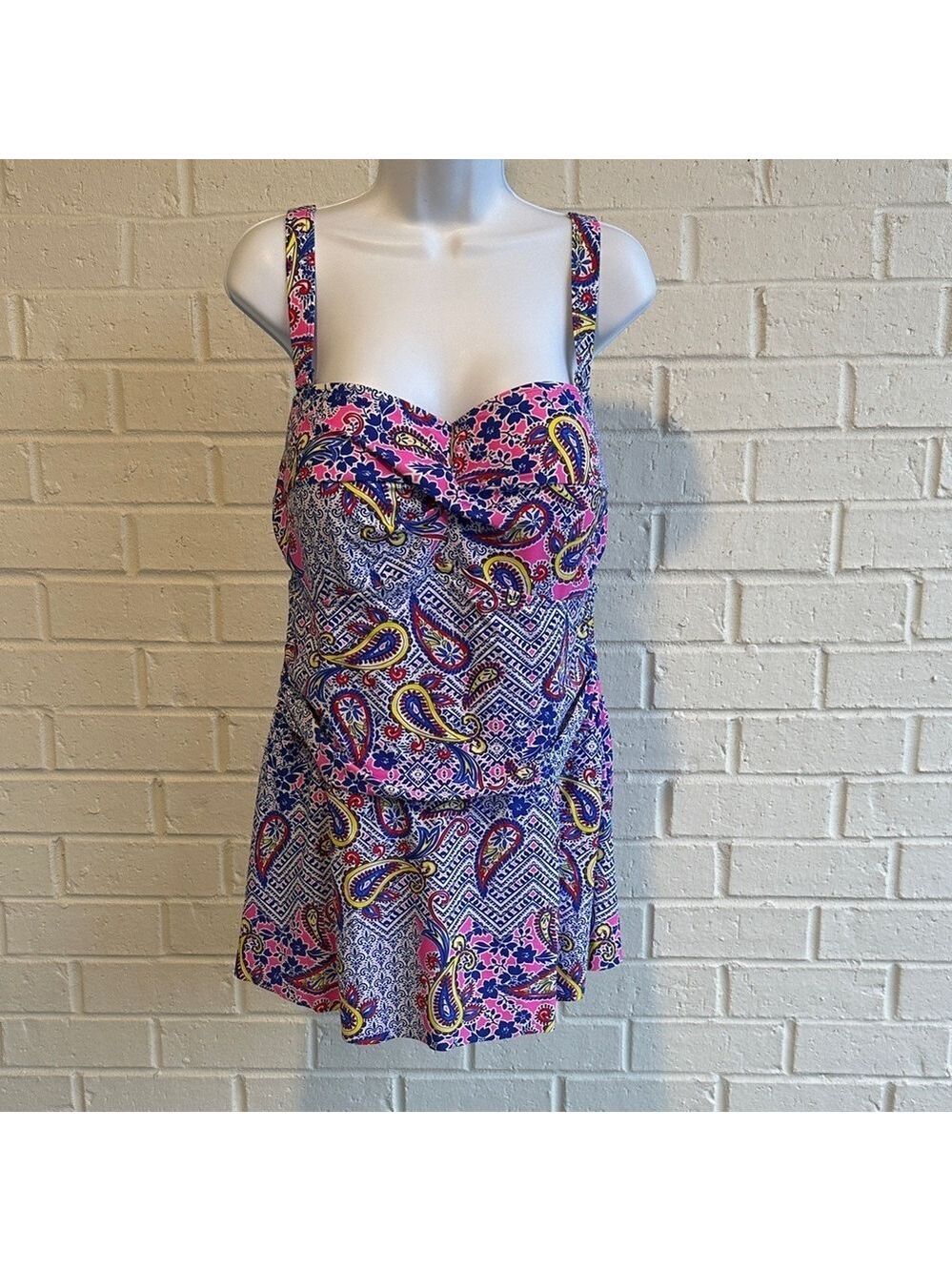Swimsuits For All Paisley Print Women's One Piece Swimsuit with Skirt Size 16